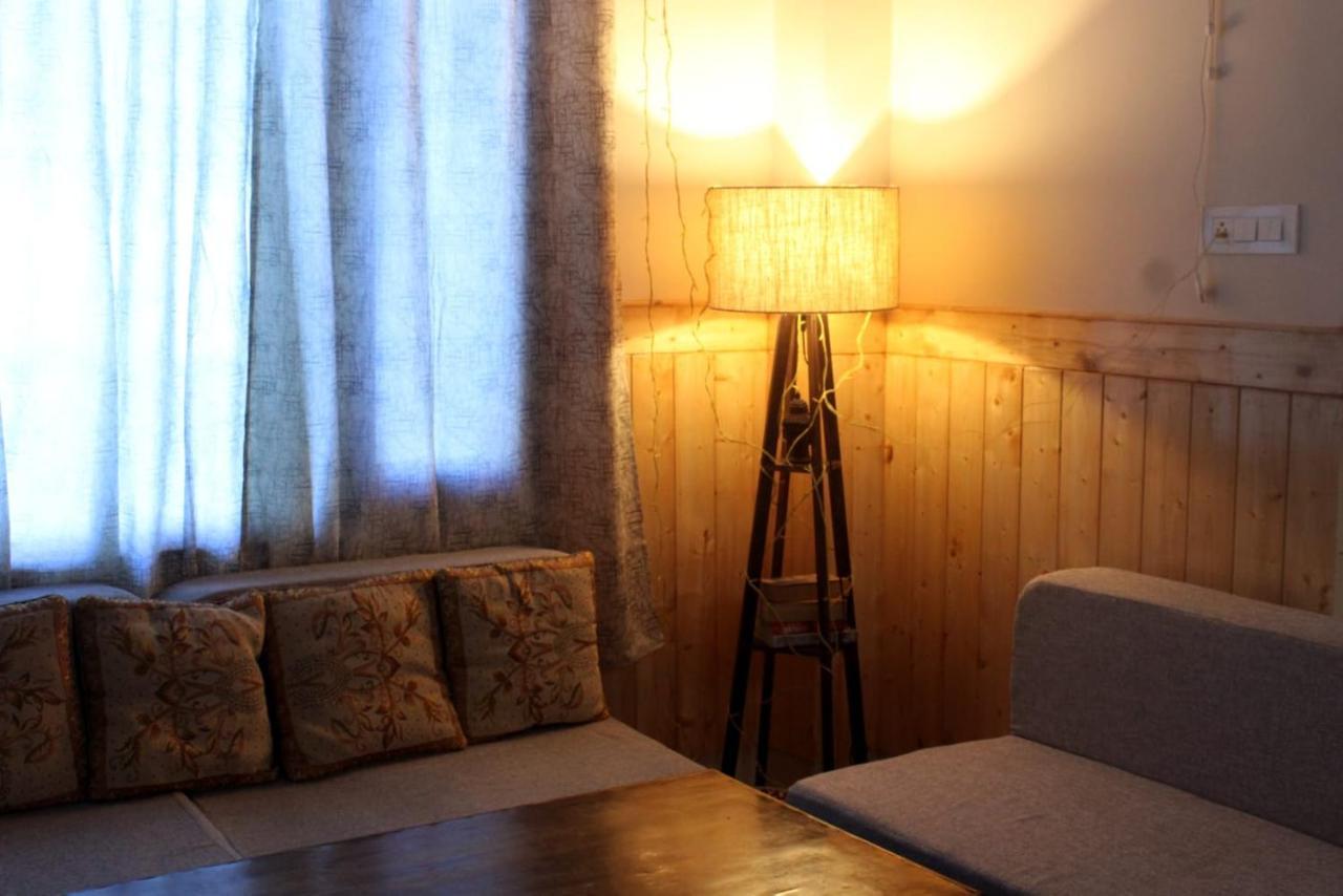 Him Aashrey B&B Homestay 西姆拉 外观 照片