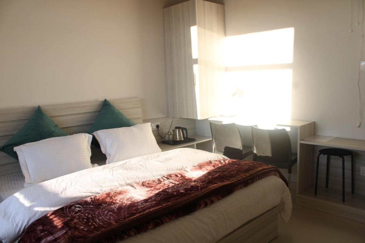 Him Aashrey B&B Homestay 西姆拉 外观 照片