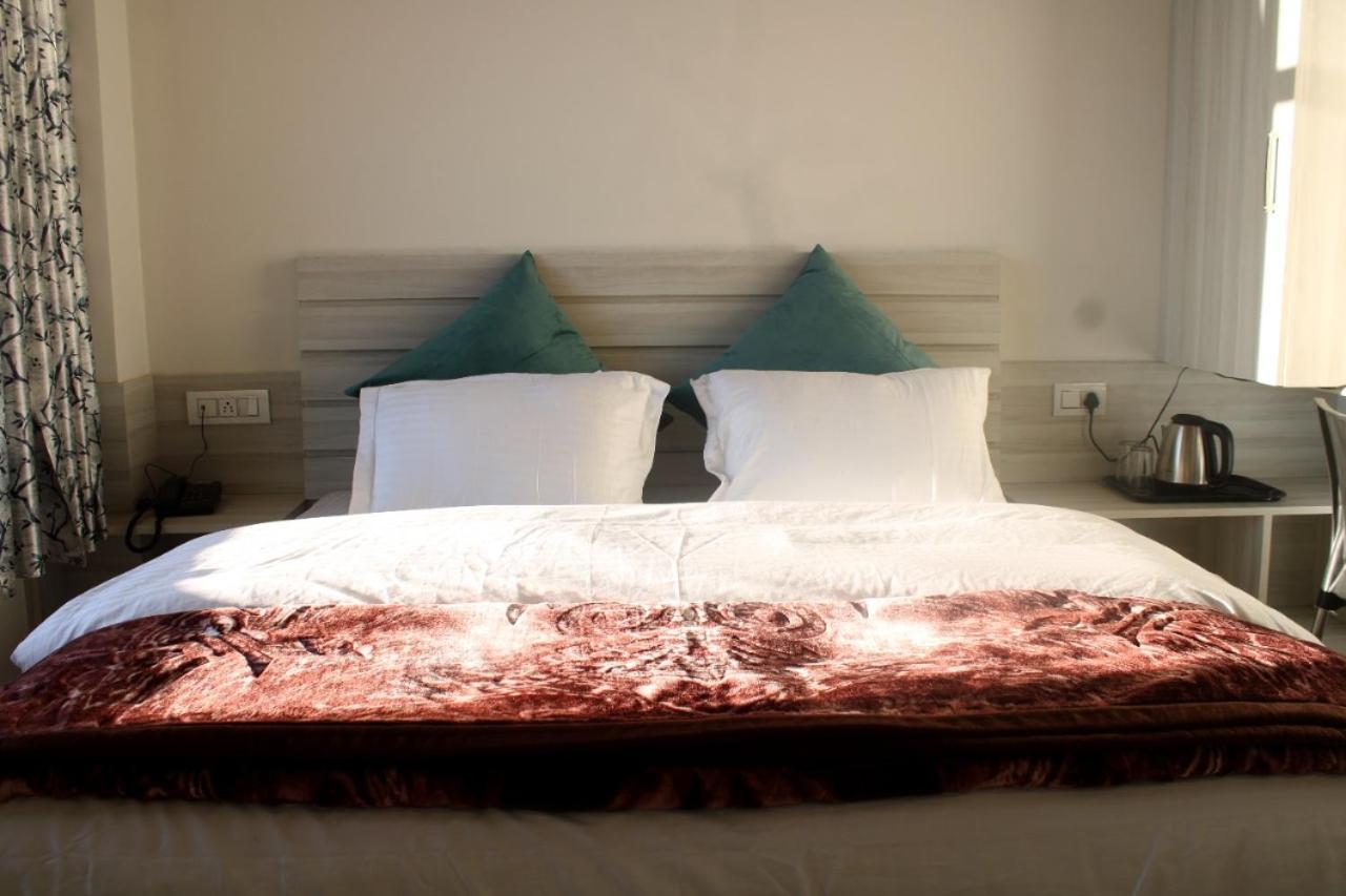 Him Aashrey B&B Homestay 西姆拉 外观 照片